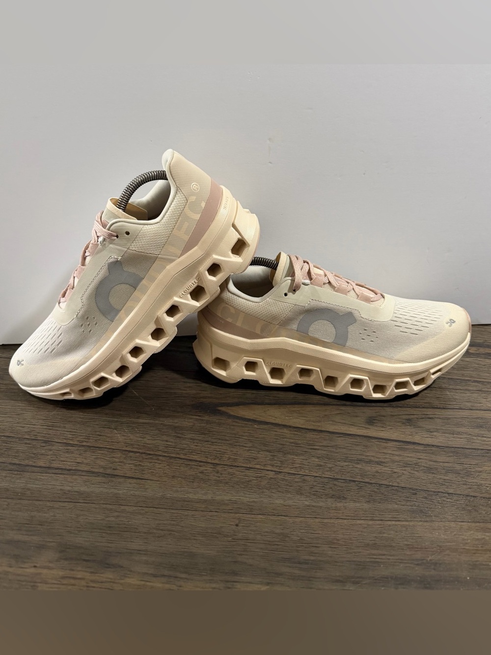 On Cloudmonster Women’s Size 8 Moon Fawn Pink Running Shoes Sneakers